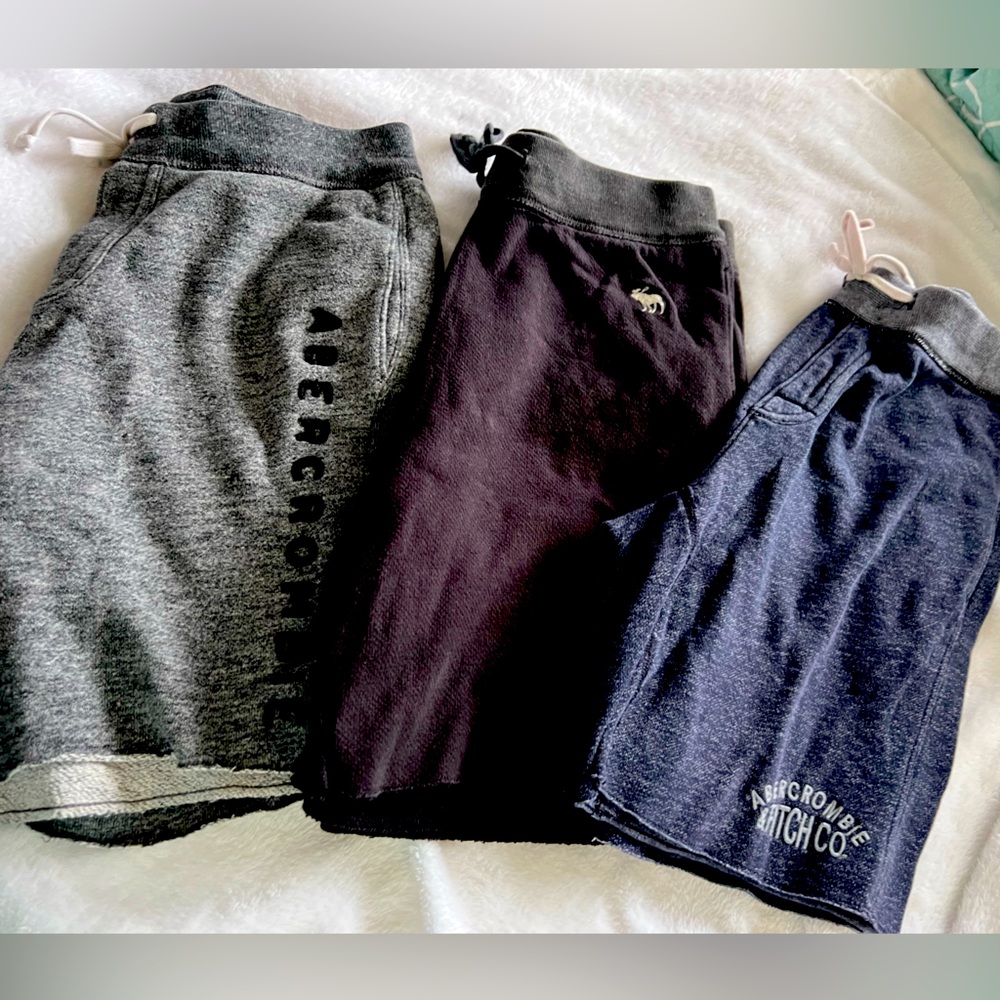 Abercrombie & Fitch Sweat Short size 3
